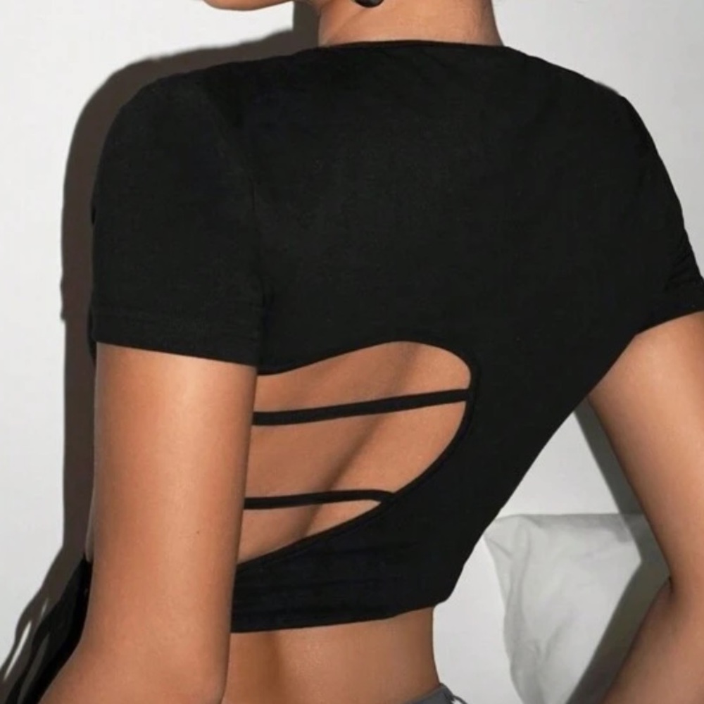 SHEIN Black Cut-Out Crop Top - Picture 3 of 4